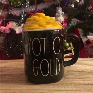 Rae Dunn Pot O’ Gold Mug with Topper